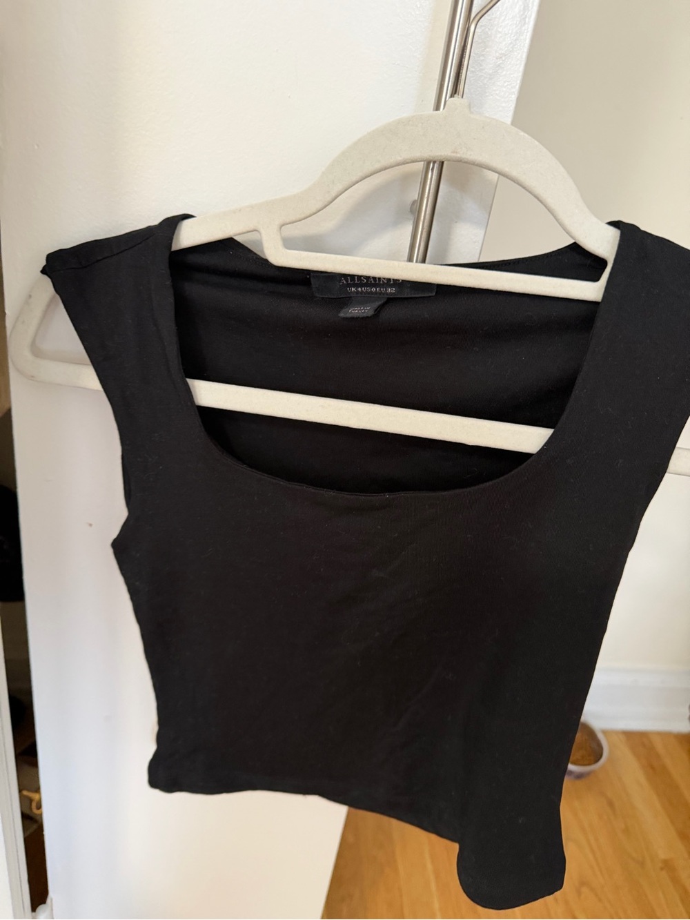 All Saints Black Scoop Neck Sleeveless Crop Top - Size 0